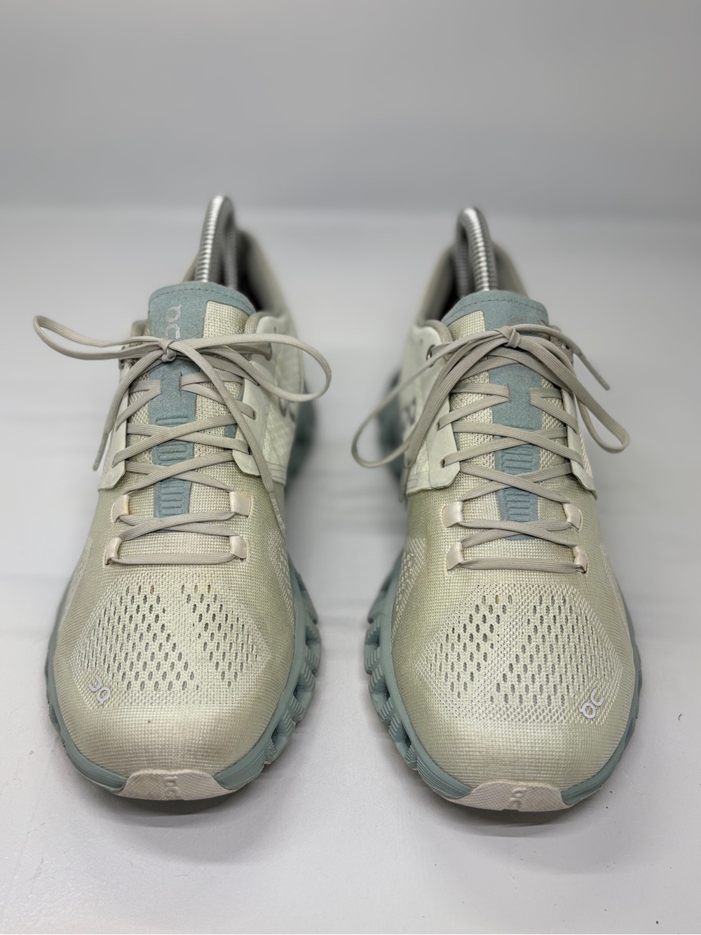 On Cloudswift Women’s 8 Glacier White Running Sneakers - Picture 7 of 15